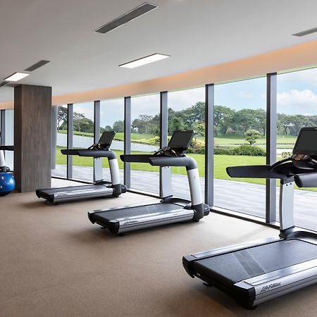Dusit Thani Laguna Singapura Luaran gambar A gym at the hotel